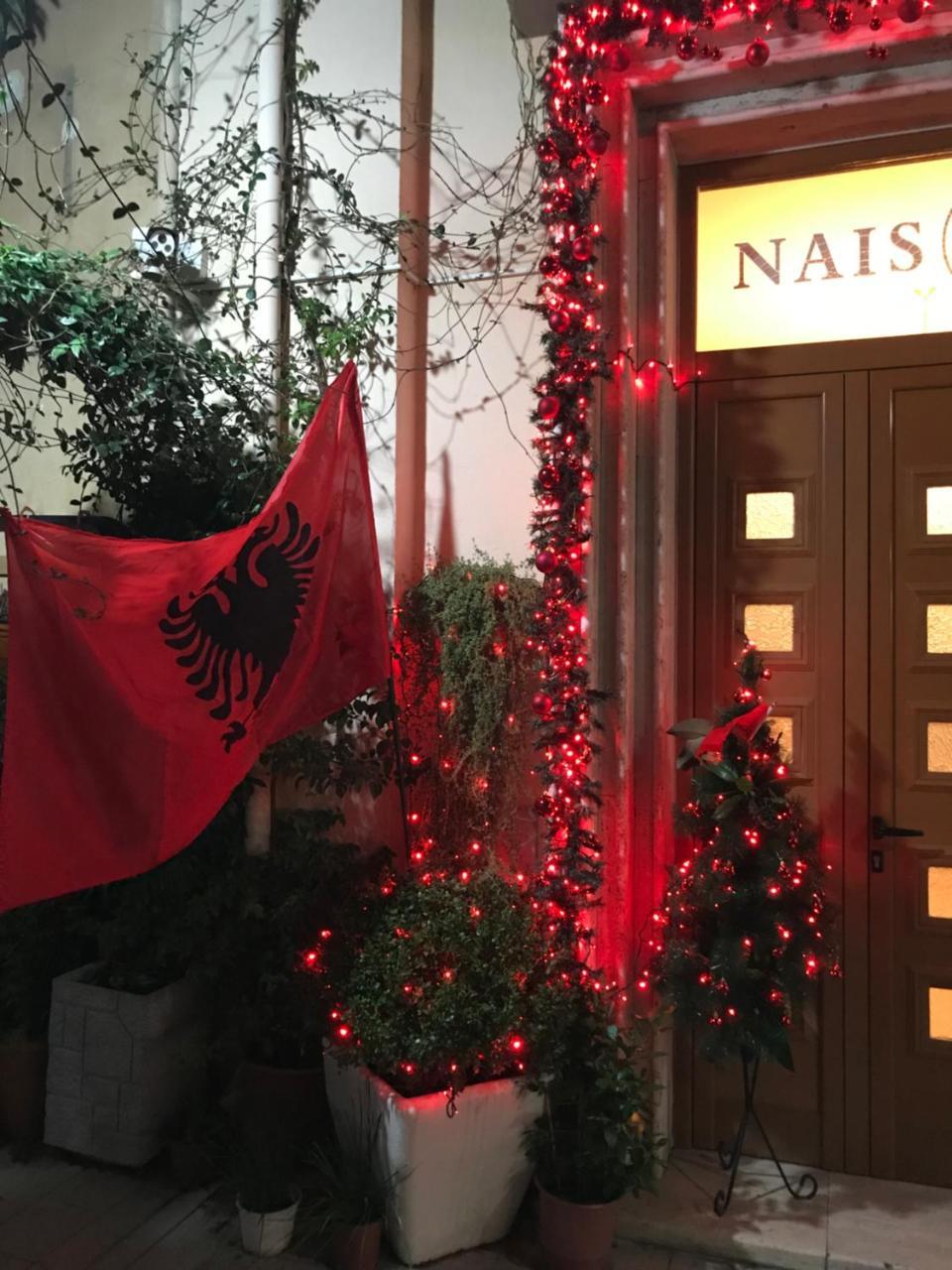 Hotel Nais Durrës Esterno foto